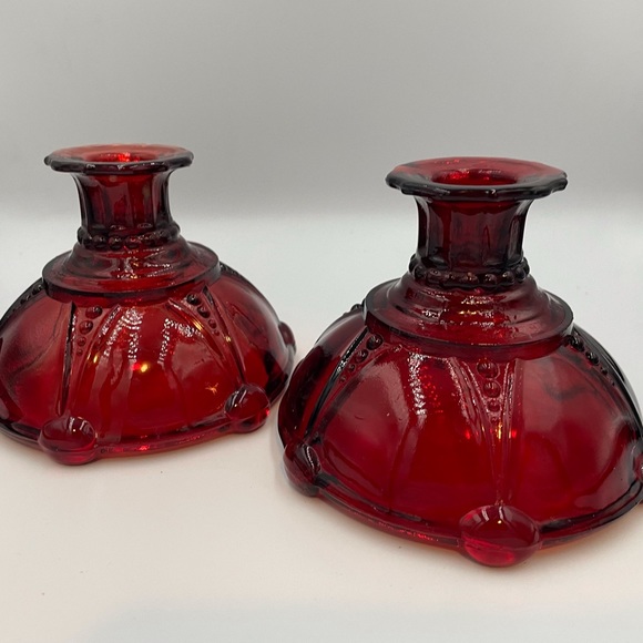2 Vintage Anchor Hocking Ruby Red Glass Candleholders Oyster & Pearl Pattern - Picture 4 of 5